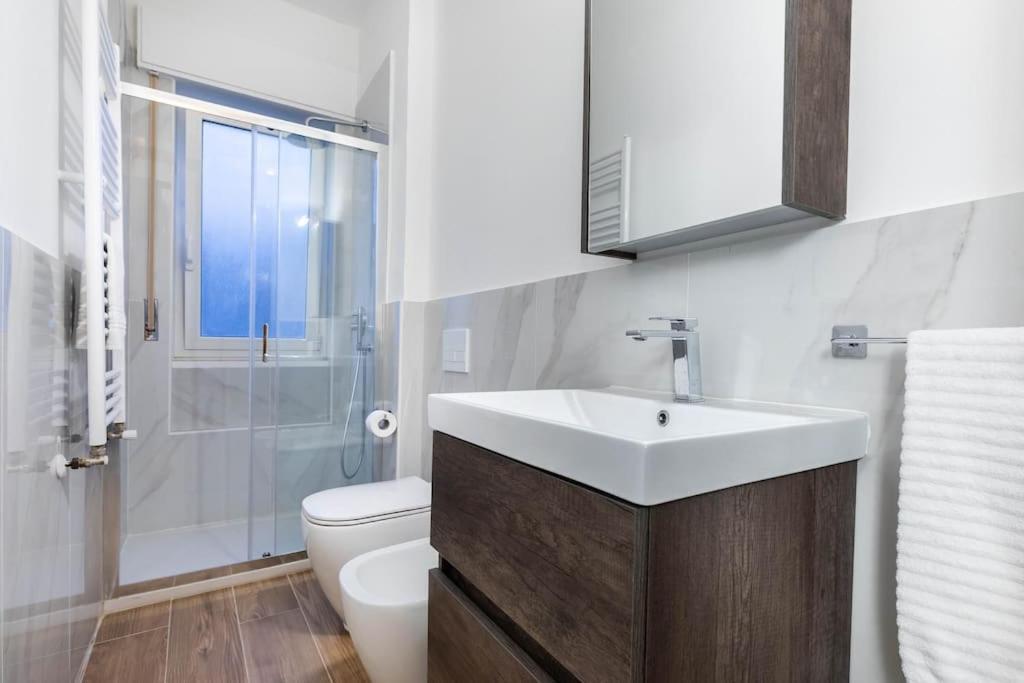 Fondazione Prada - Metro 3 Corvetto Apartamento Milán